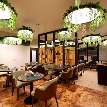 Quality Inn City Centre Варанаси Экстерьер фото