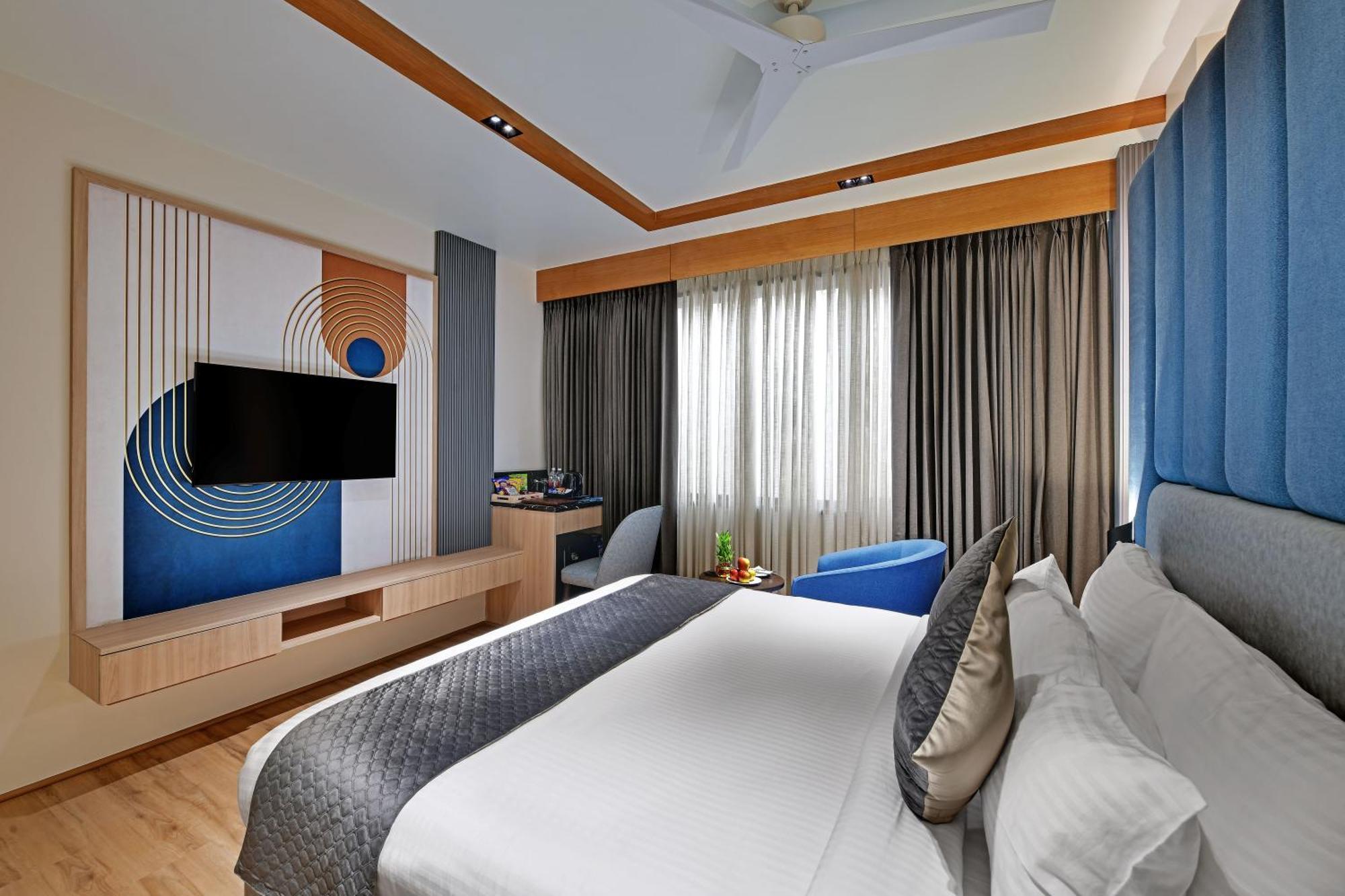 Quality Inn City Centre Варанаси Экстерьер фото