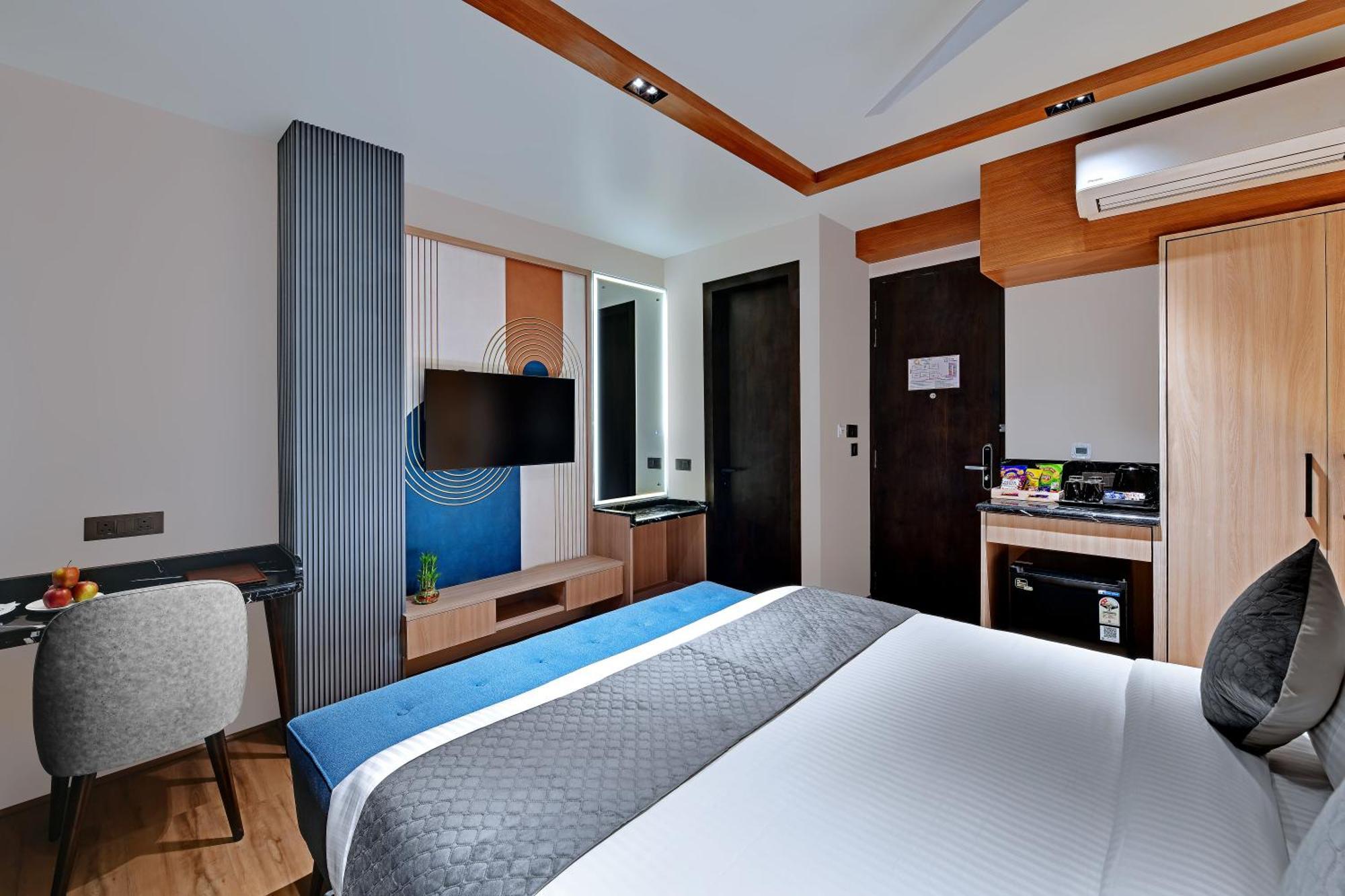 Quality Inn City Centre Варанаси Экстерьер фото